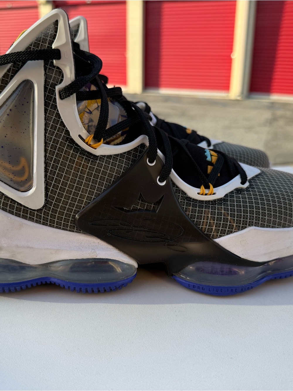 Men's Athletic Basketball Shoes - Black, White & Purple Accents Nike LeBron 19